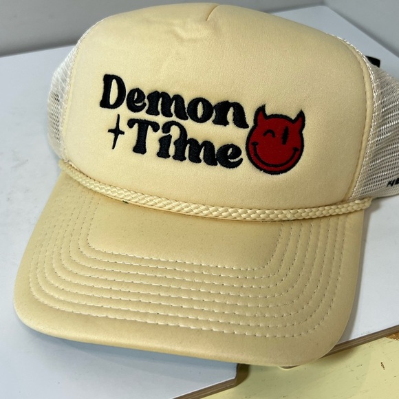 NWT Field Grade Beige Demon Time Trucker Rope Hat - Picture 1 of 5